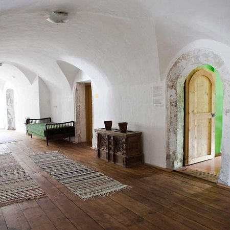 Romedihof Backpacker Hostel Karrösten エクステリア 写真