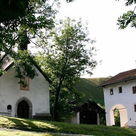 Romedihof Backpacker Hostel Karrösten エクステリア 写真