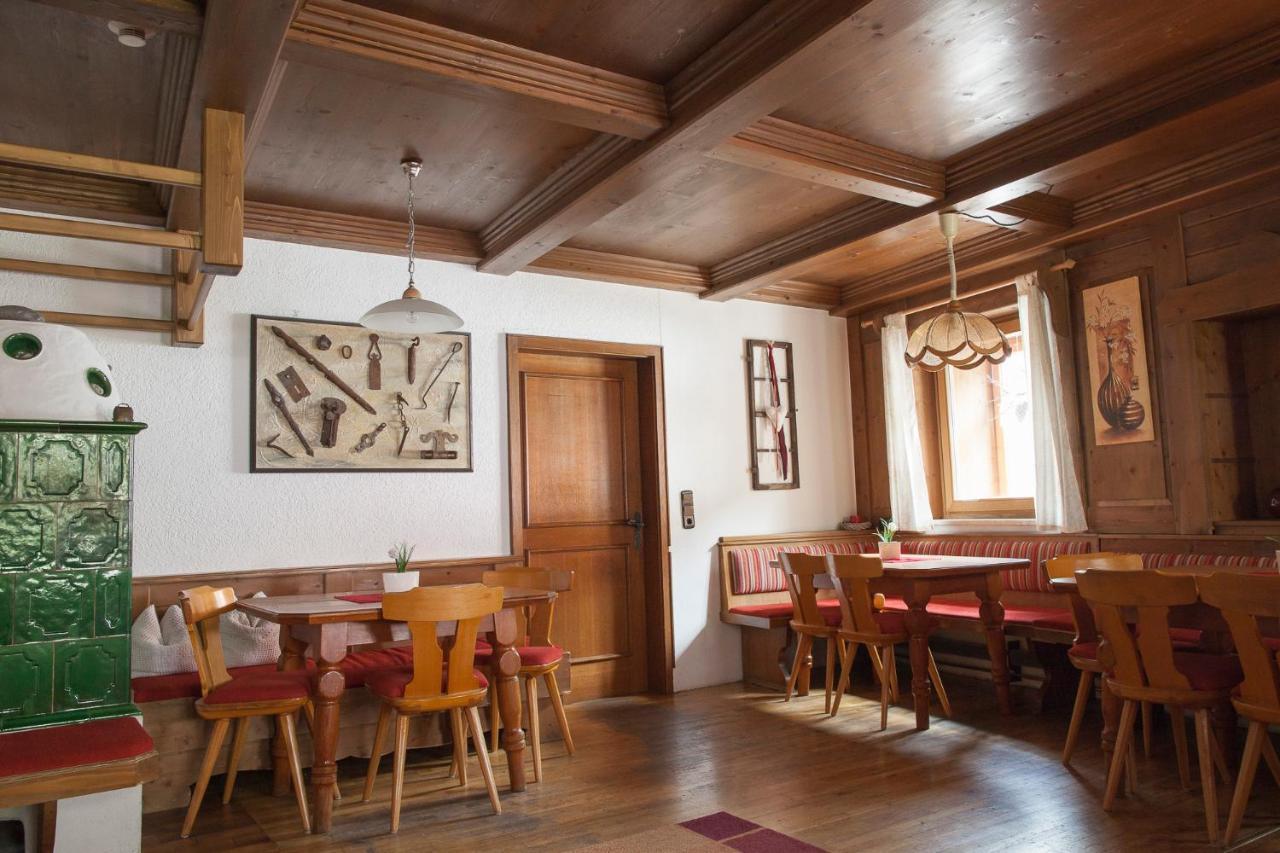 Romedihof Backpacker Hostel Karrösten エクステリア 写真